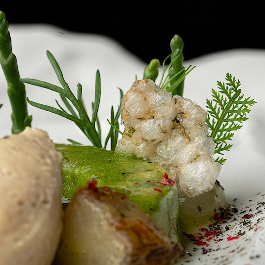Der vierte Gang des vegetarischen Eatrenalin Menüs "Green Dimensions" Im Raum "Ocean" verwöhnen wir Sie mit Sinnlichem aus den Tiefen des Meeres.