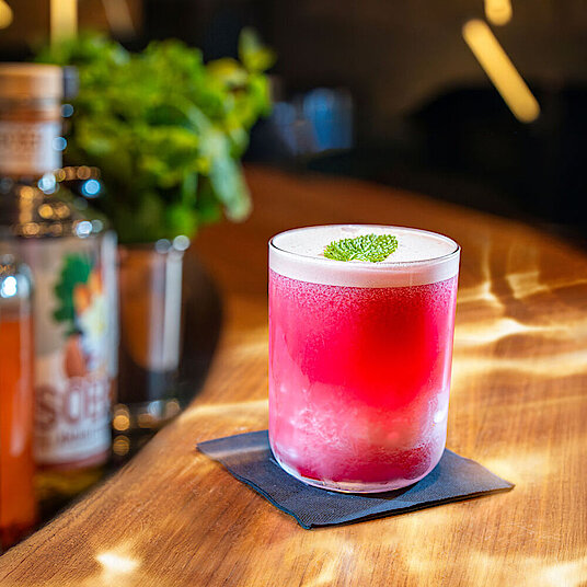 Eatrenalin cocktail ‘Samba’ made from red berries and lemon