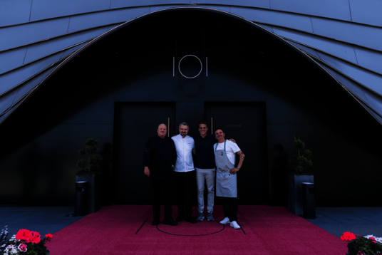 Two-star chef Peter Hagen-Wiest with two-star chefs Dieter Koschina and Hans Neuer, as well as Thomas Mack.