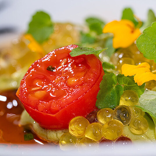 The sixth course of the vegetarian Eatrenalin menu 'Green Dimensions' In the room 'Umami', we will show you the fifth dimension of Asia.